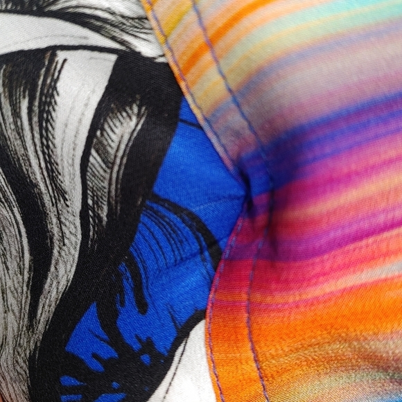 ROBERT Graham silk wrap top size M - Picture 7 of 16